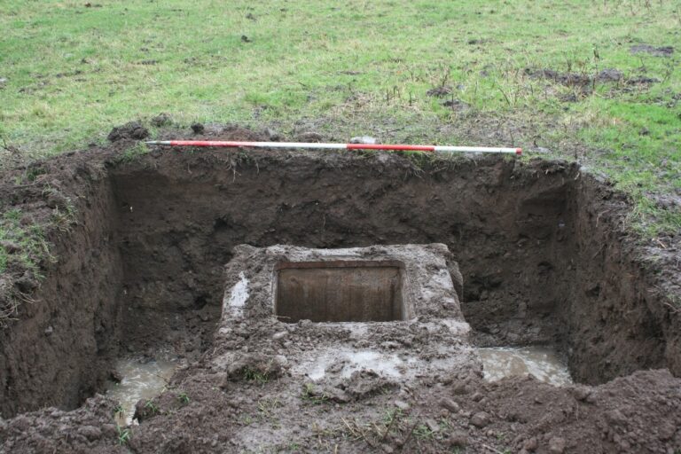 school house 768x512