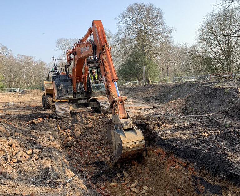 0B1BF8C1 8248 4856 982B 4F4B6FF08424 1 105 c